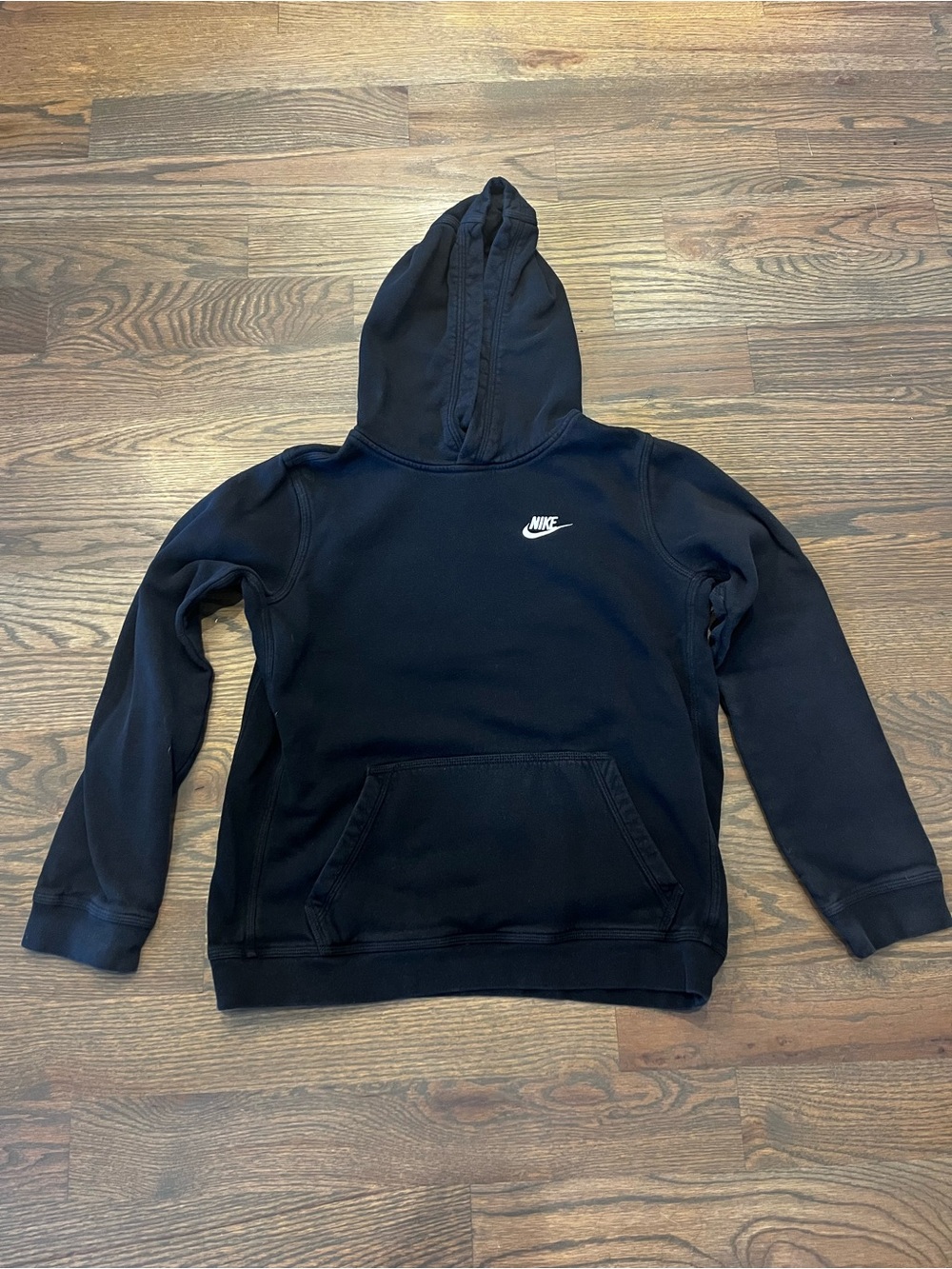 Nike Kids Boy’s XL Black Pullover Hoodie Sweatshirt White Swoosh